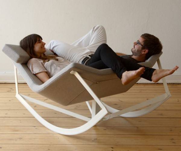 Дизайнерская мебель - кресло качалка
