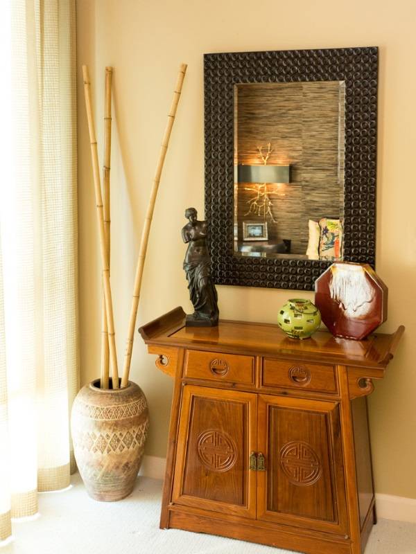 Напольная ваза с бамбуком