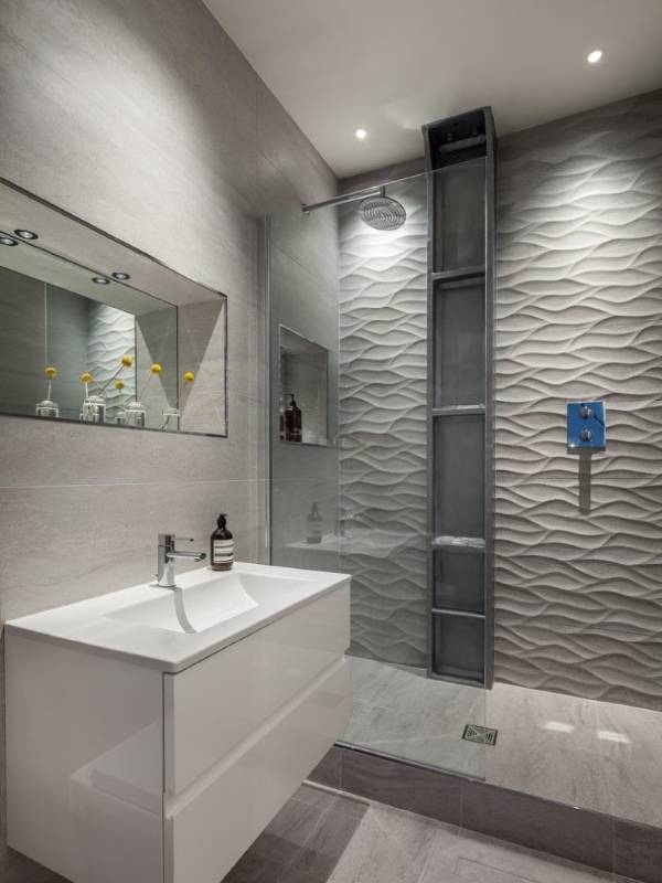 Серый цвет стен в дизайне ванной комнаты