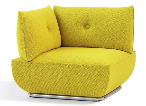 Желтое угловое кресло в современном стиле