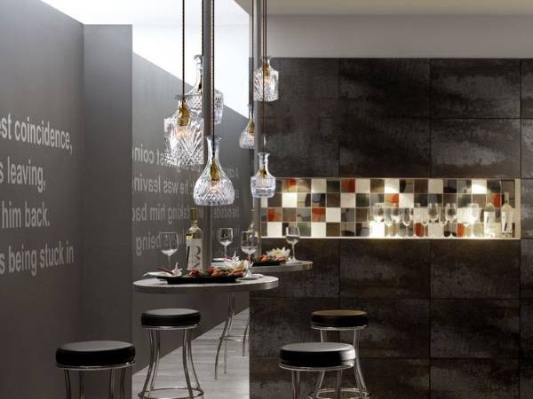 Дизайн хрустальных светильников в стиле лофт - фото на кухне