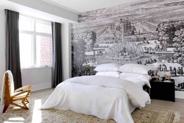 Современный дизайн спальни с красивыми фотообоями