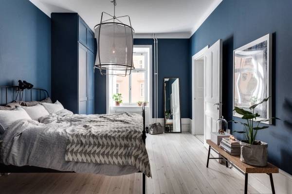 Фото спальни в современном стиле и синем цвете