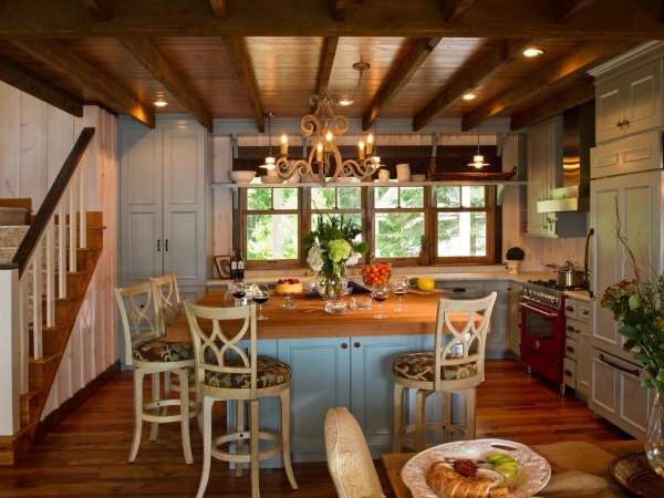 Деревянные кухни в стиле кантри голубого цвета