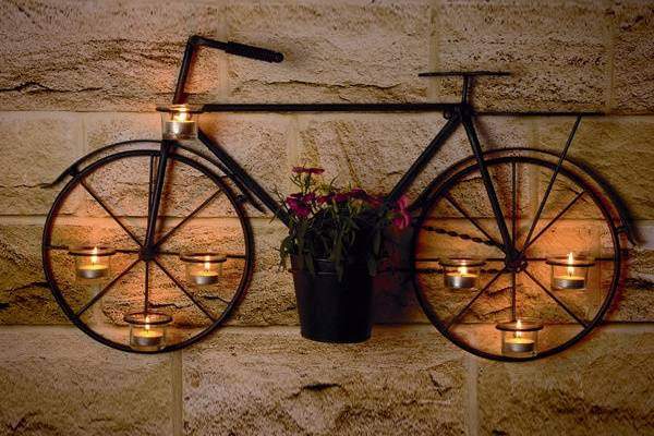 Креативный кованый подсвечник Велосипед - фото на стене