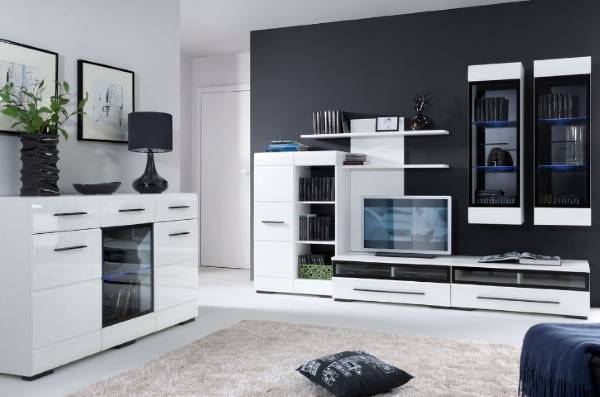 Современная мебель для гостиной - белый глянец на черном фоне