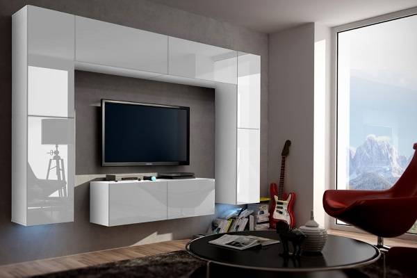Белая глянцевая мебель для гостиной на стенах
