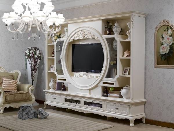 Белая мебель для гостиной - фото стенки в классическом стиле