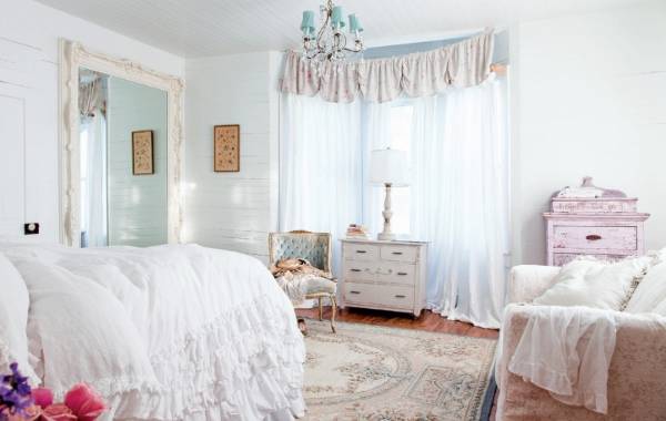 Мебели и декор в стиле шебби шик в интерьере спальни