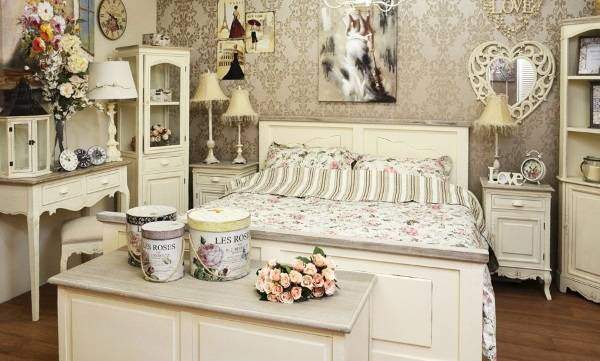 Интерьер спальни в стиле шебби шик - идеальная мебель