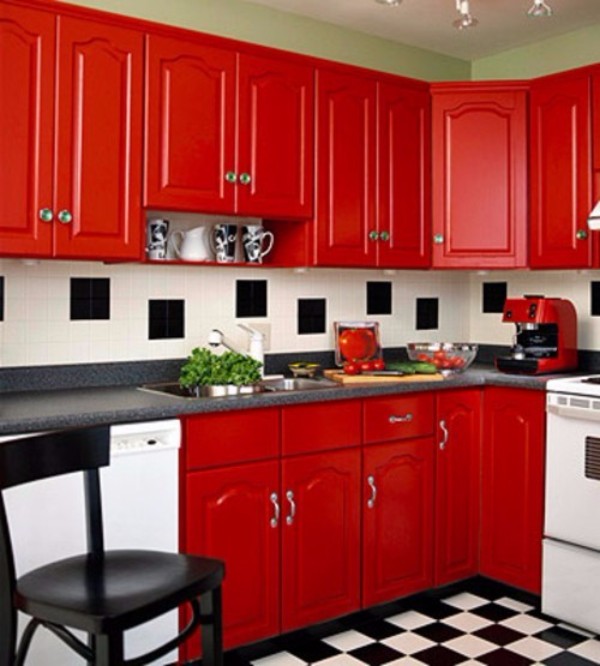 Красная кухня в интерьере фото 16