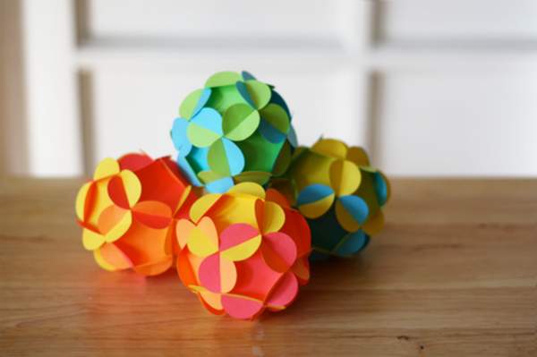 Новогодние игрушки своими руками из бумаги: интересные идеи