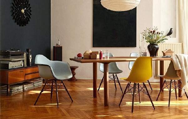 Дизайнерские стулья Eames в интерьере — 32 фото различных моделей