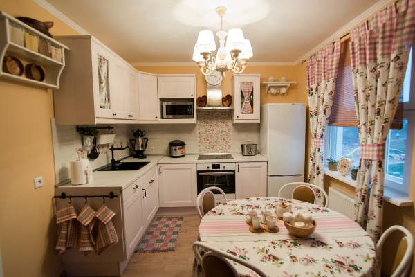 маленькая кухня в стиле прованс фото интерьер