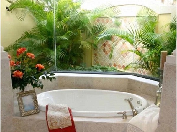 тропические растения в оформлении ванной 