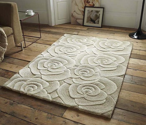 интерьер гостиной с ковром на полу дизайн с тиснением