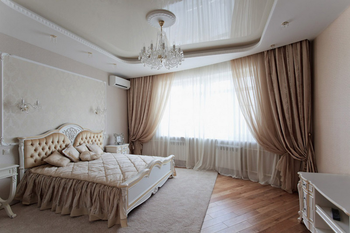 классические шторы в спальню 