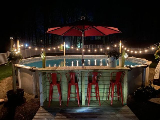 бассейн для дачи ночью